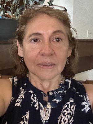 Alicia, 63