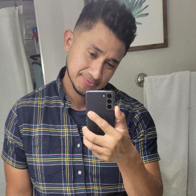 Alex, 33