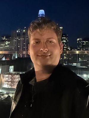 Oliver, 25