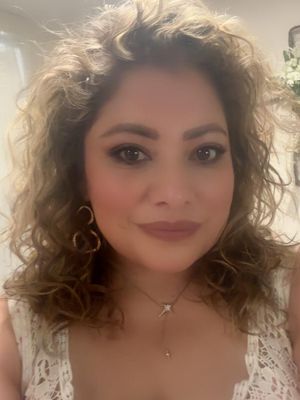 Rebecca, 47