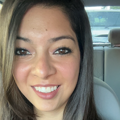 Stephanie, 37