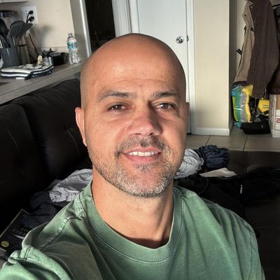 Aecio, 42