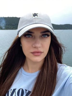 Hellenah, 30