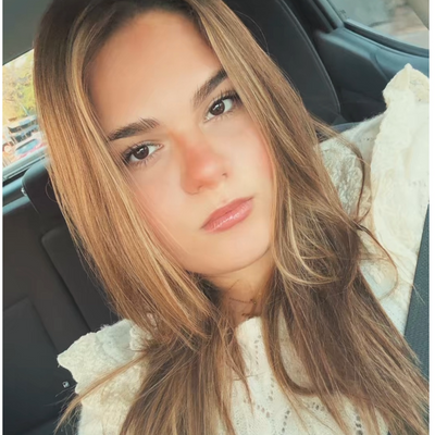 Leyla, 19