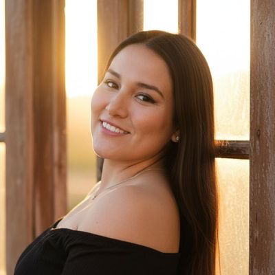 Jacqueline, 39