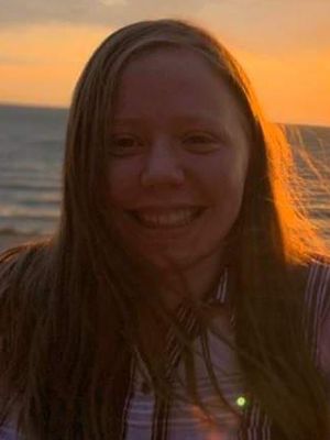 Rachel, 23