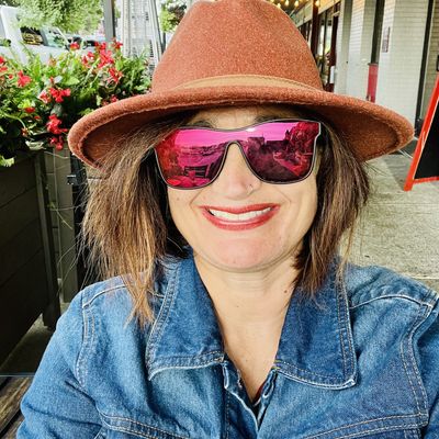 Jennifer, 47