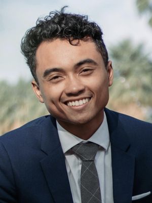 Tommy, 28