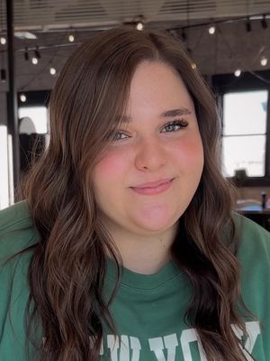 Elizabeth, 26