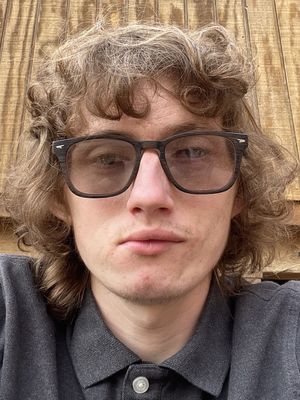 James, 28