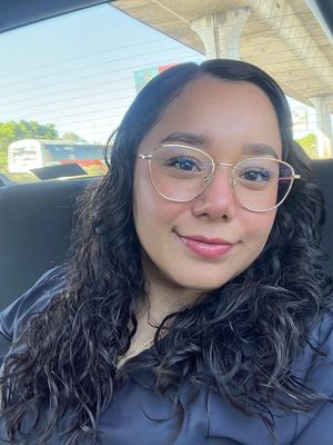 Mariana, 27