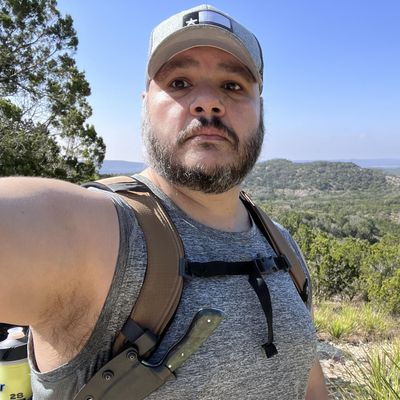Rolando, 46
