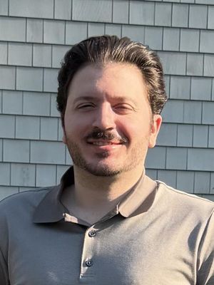 Stephen, 33