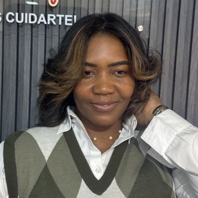 Bianca R, 37