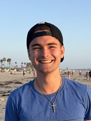 Zach, 25