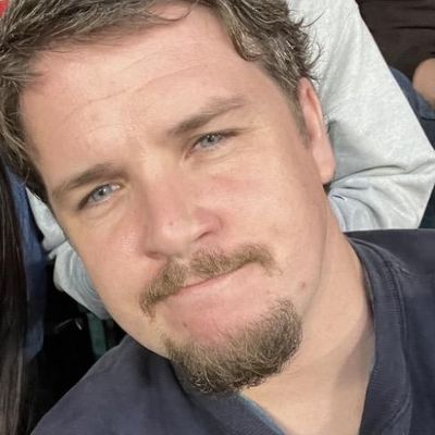 Ian, 35