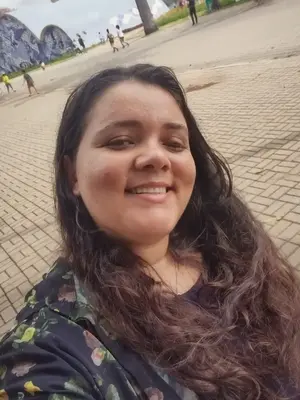 Raiane, 33