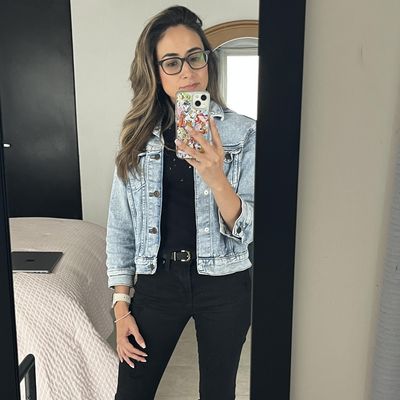 Karen, 37