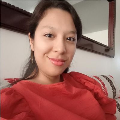 Yvonne, 30