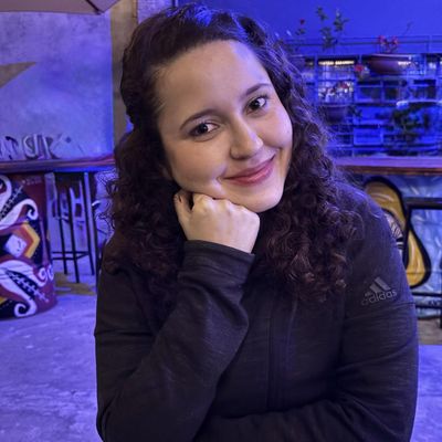 Leticia, 26