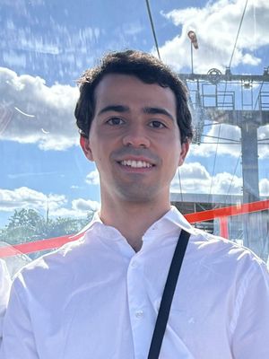 Felipe, 23