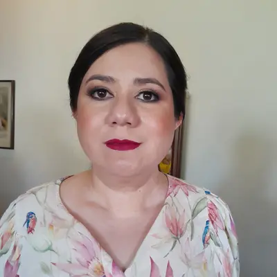 Eva, 39
