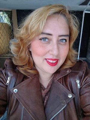 Ivonne, 33