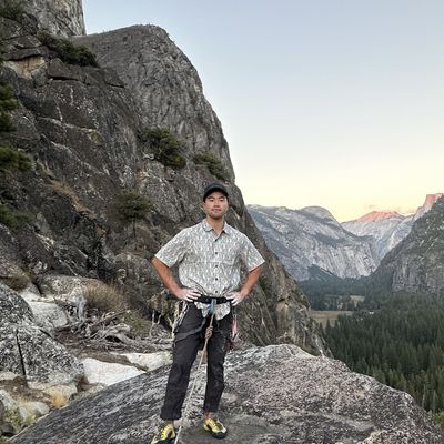 Daniel, 26
