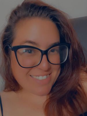 Amelia, 34