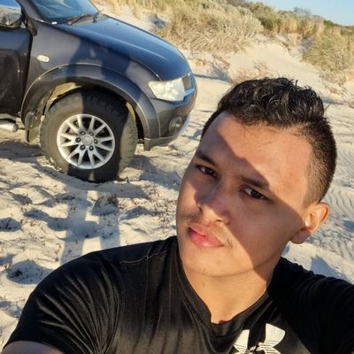 Daniel, 22