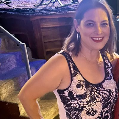 Rachel, 47