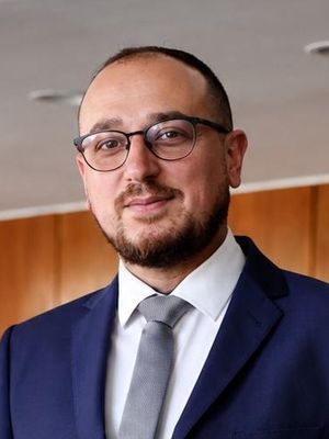 Miroslav, 36
