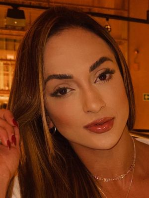 Amanda, 28