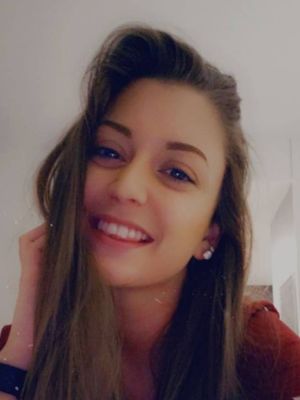 Anna, 31