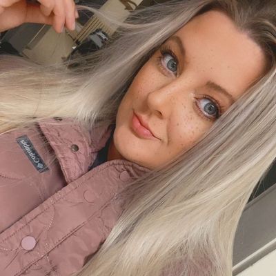 Amanda, 33