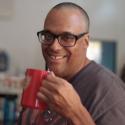 Daniel, 48