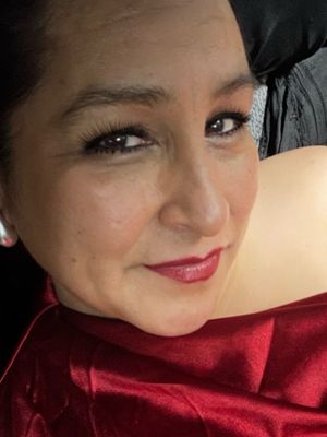 Angela, 47