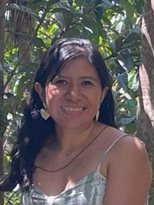 Monica, 37