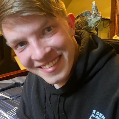 Christopher, 24