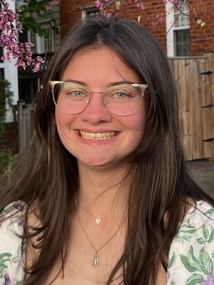 Emily, 25