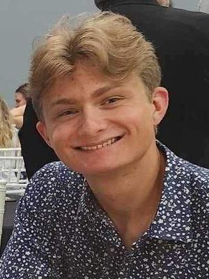 Kaden, 25