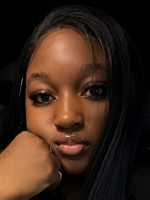 Lawrencia, 27