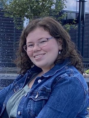 Nicolette, 22