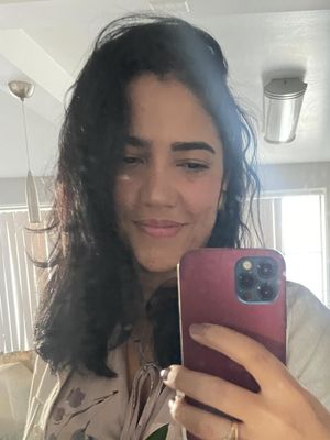 Danielle, 38