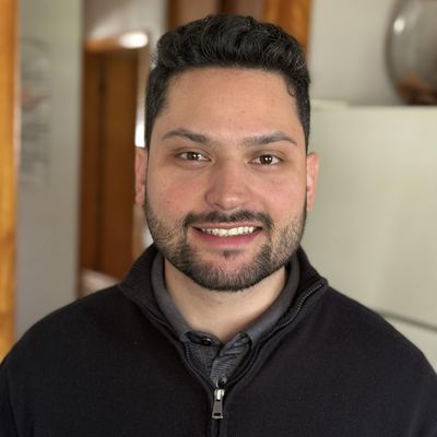 Zack, 27