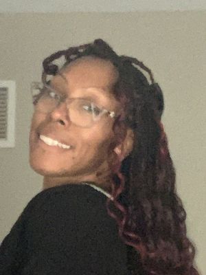Nicole, 38