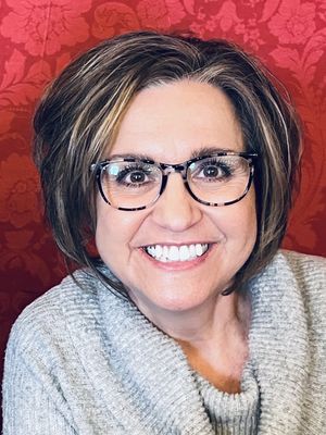 Lynn, 54