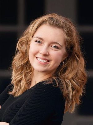 Alaina, 21