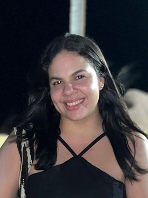 Rosa, 26