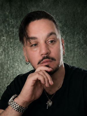 Vincent, 36